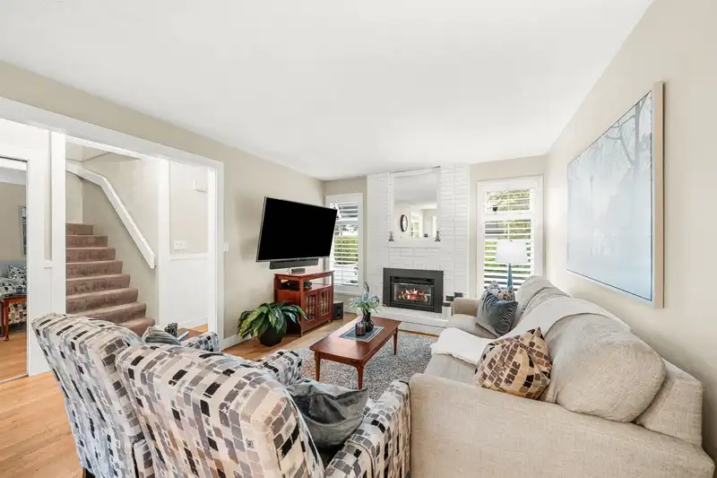 4837 CENTRAL AVENUE - photo 2 of 34