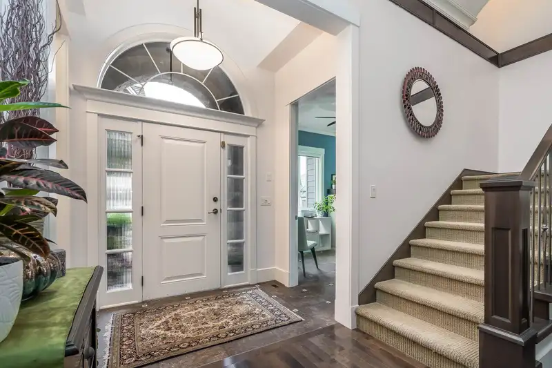 3428 150B STREET - photo 2 of 40