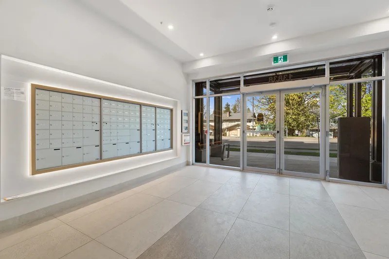 W412 13838 108 AVENUE - photo 3 of 20