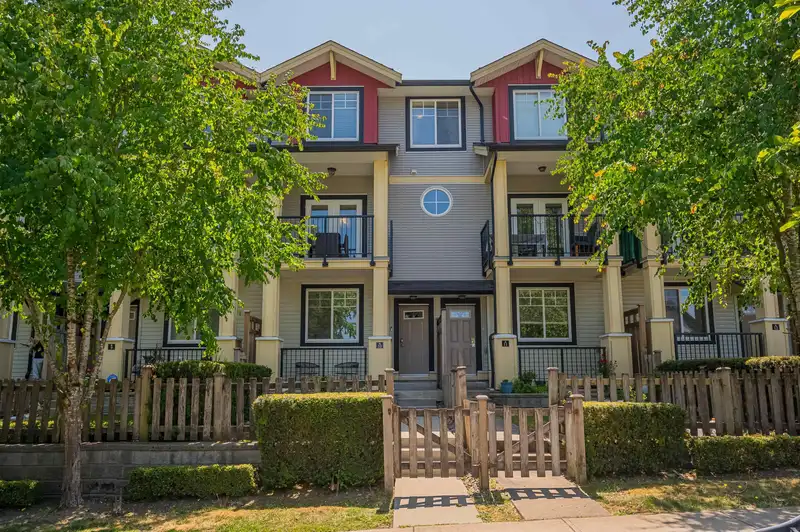 10 13886 62 AVENUE - photo 1 of 35
