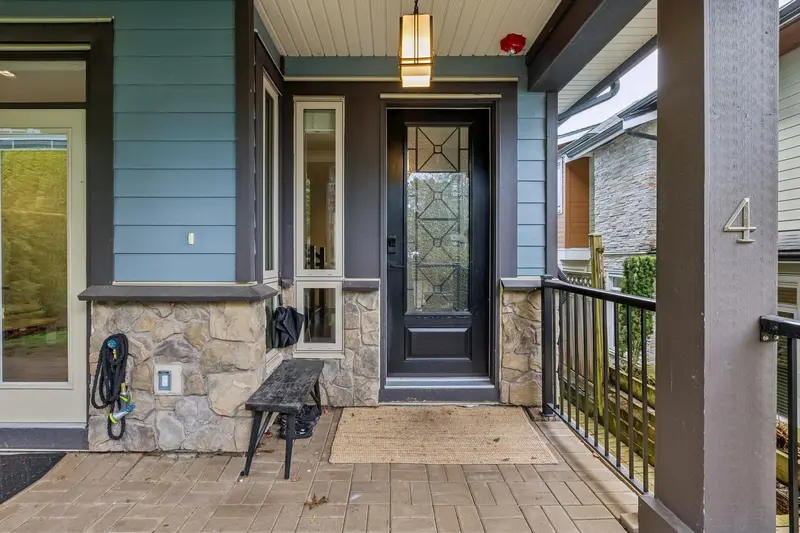 4 651 W 14TH STREET - photo 3 of 25