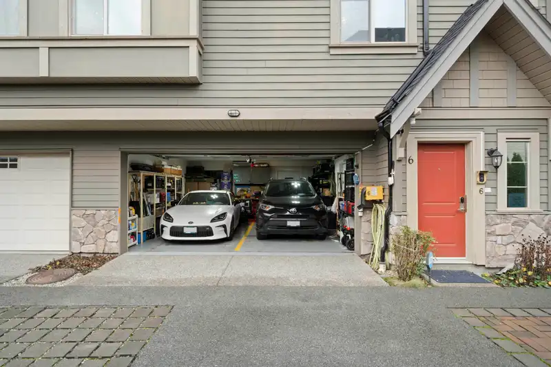 6 7840 GARDEN CITY ROAD - photo 2 of 30