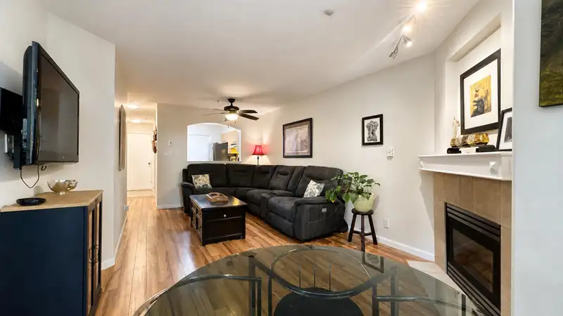 106 8495 JELLICOE STREET - photo 4 of 29