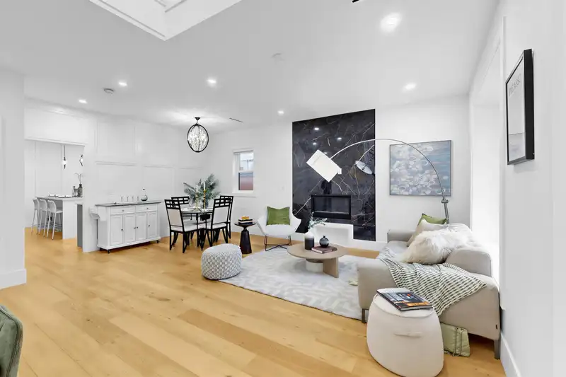 6660 EMPRESS AVENUE - photo 3 of 40