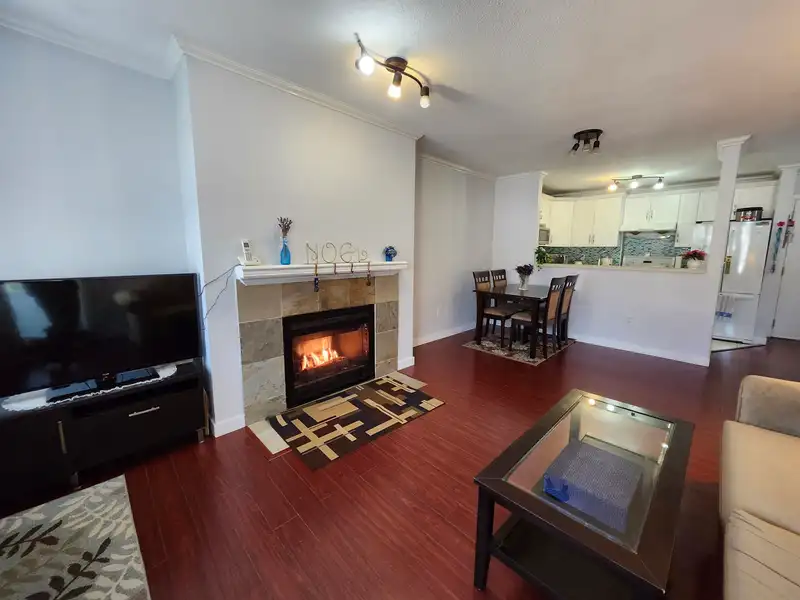 313 99 BEGIN STREET - photo 2 of 12