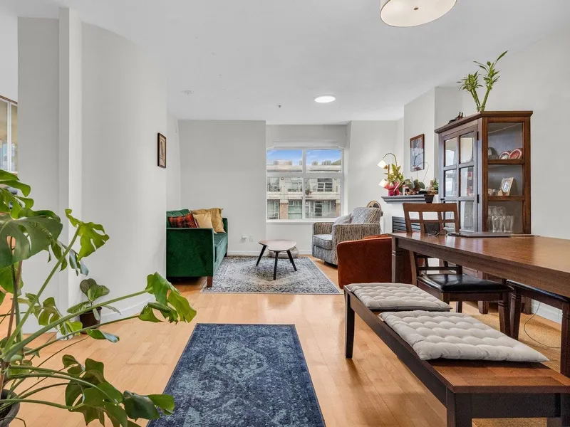 102 3349 DUNBAR STREET - photo 2 of 21