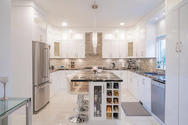 23717 110 AVENUE - photo 4 of 25