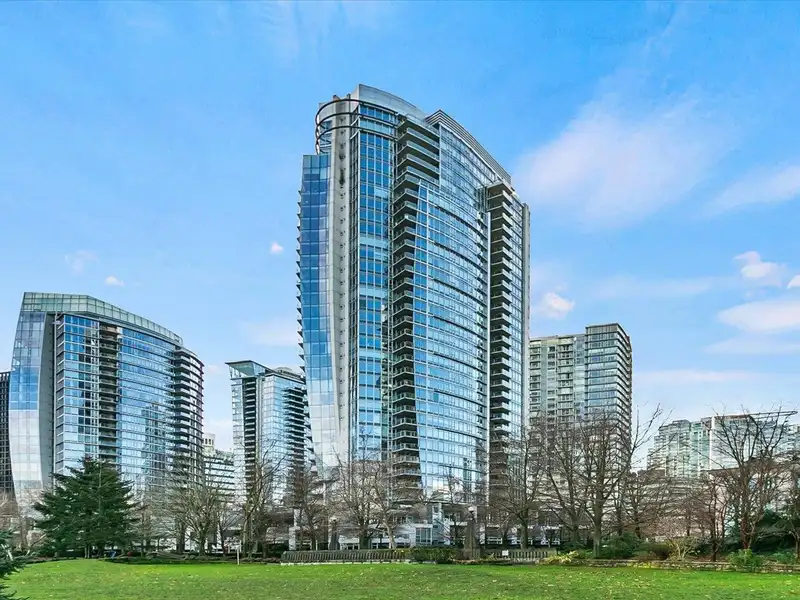 1202 1281 W CORDOVA STREET - photo 1 of 37