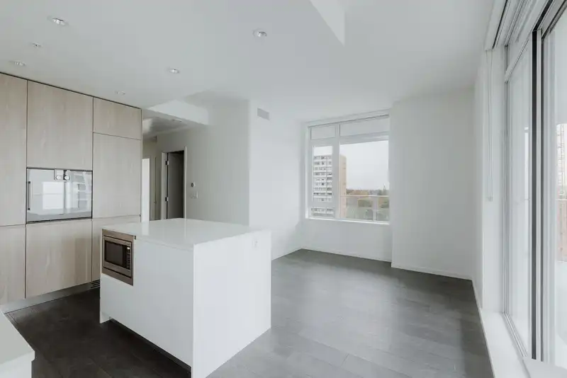 924 6300 MINORU BOULEVARD - photo 2 of 8