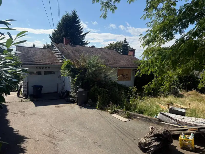 10259 124A STREET - photo 2 of 7