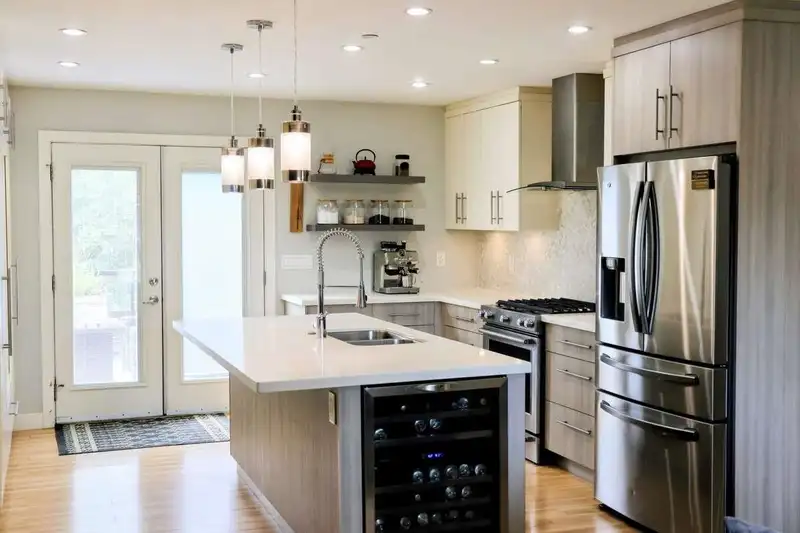 3759 COAST MERIDIAN ROAD - photo 4 of 33