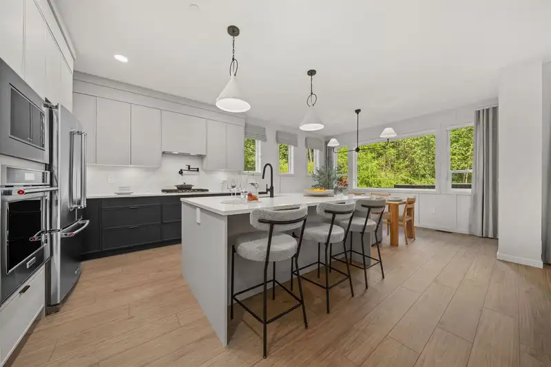 11020 250A AVENUE - photo 2 of 5