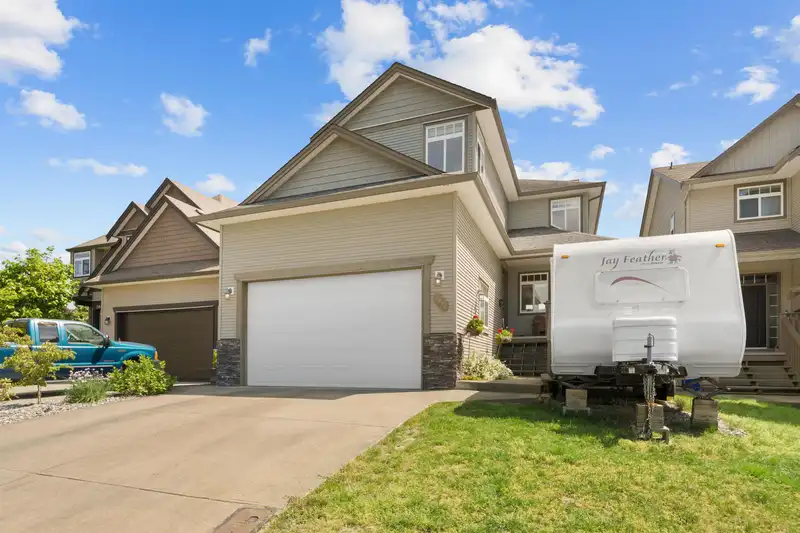 2814 WOODLAND DRIVE - photo 2 of 40