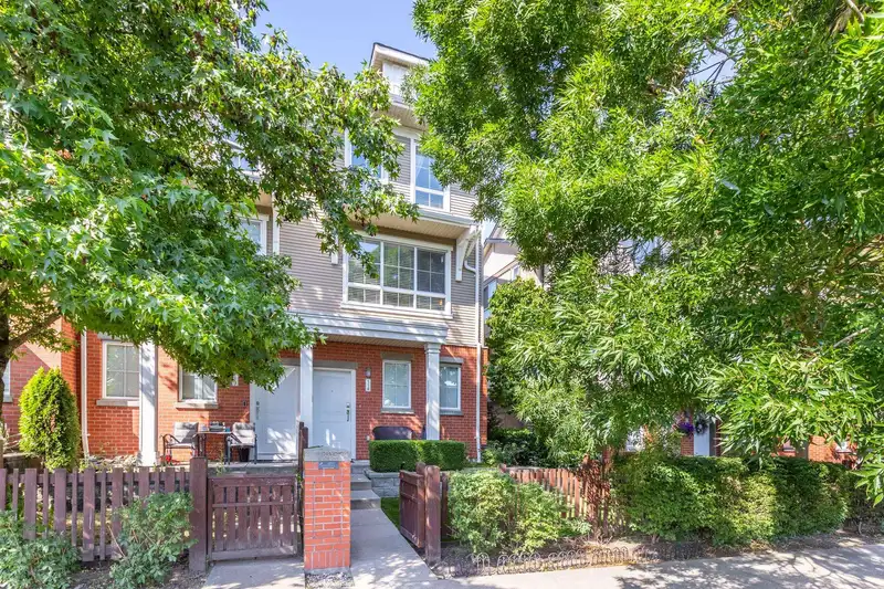 114 19505 68A AVENUE - photo 1 of 40