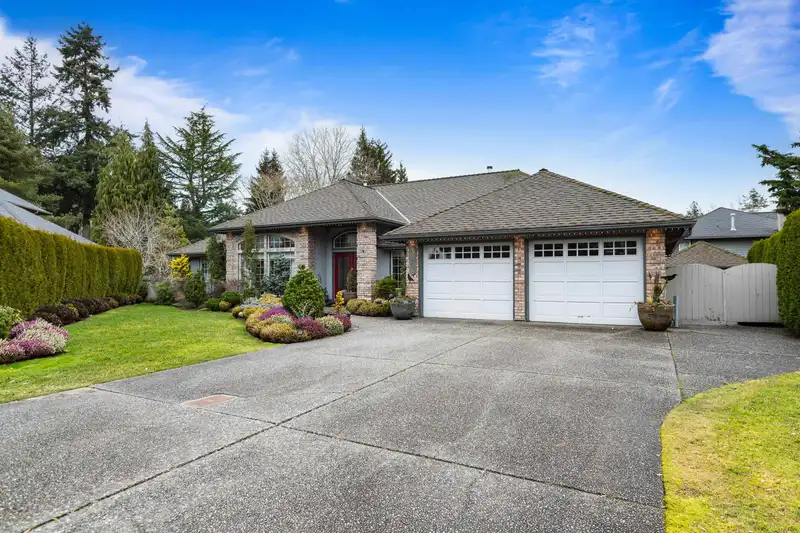 3028 144A STREET - photo 2 of 40