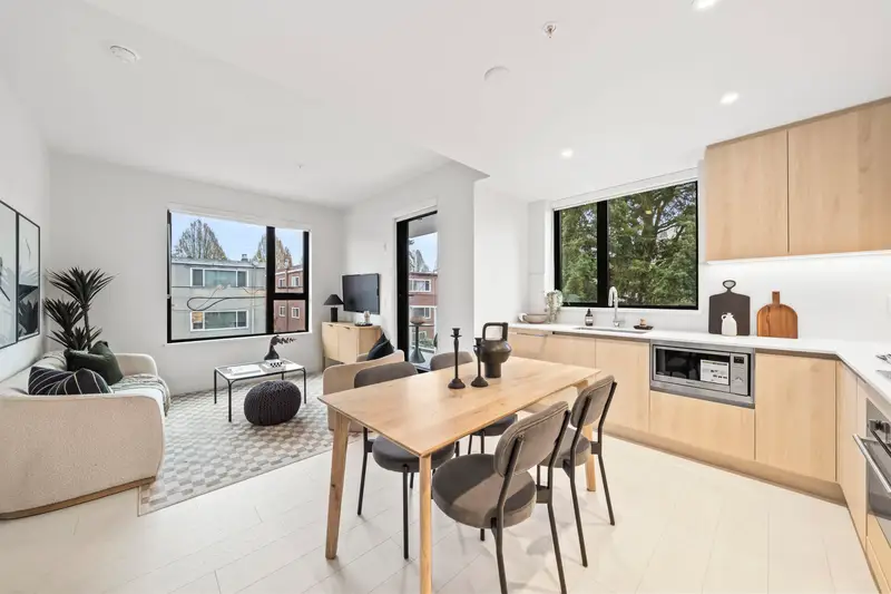 204 4928 QUEBEC STREET - photo 2 of 25