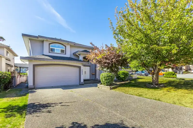 7953 155A STREET - photo 1 of 40