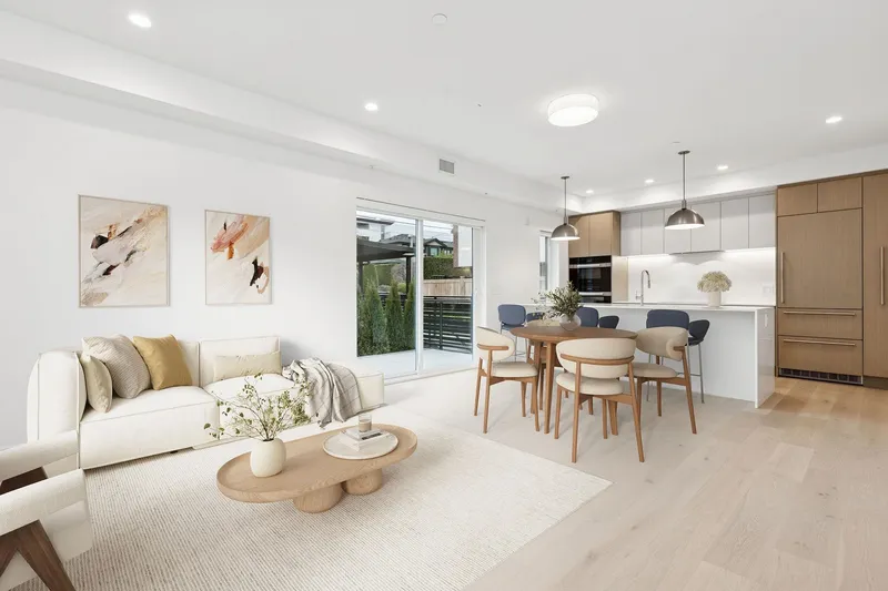 4817 LAUREL STREET - photo 2 of 23