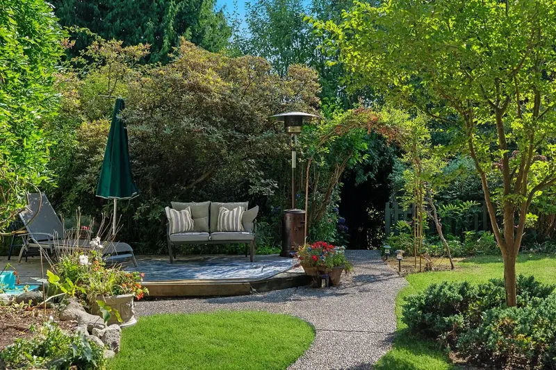 1376 11TH STREET - photo 1 of 25