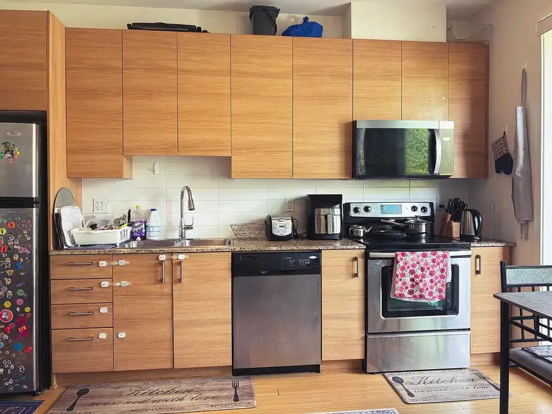 219 5788 SIDLEY STREET - photo 3 of 15