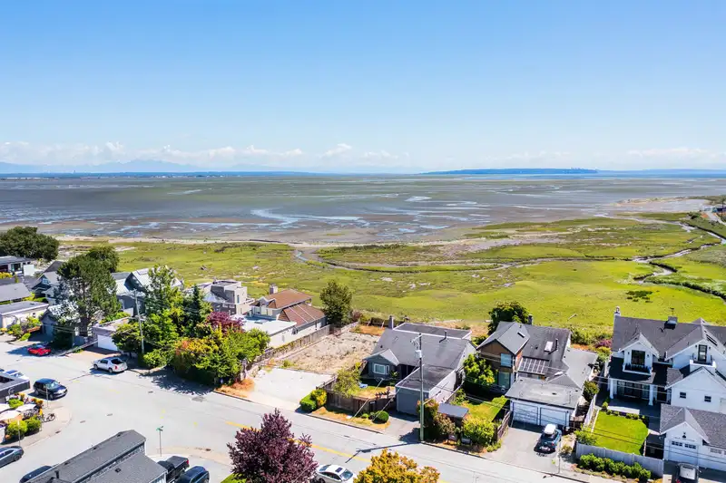 1244 BEACH GROVE ROAD - photo 1 of 11