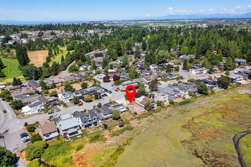 1244 BEACH GROVE ROAD - photo 4 of 11