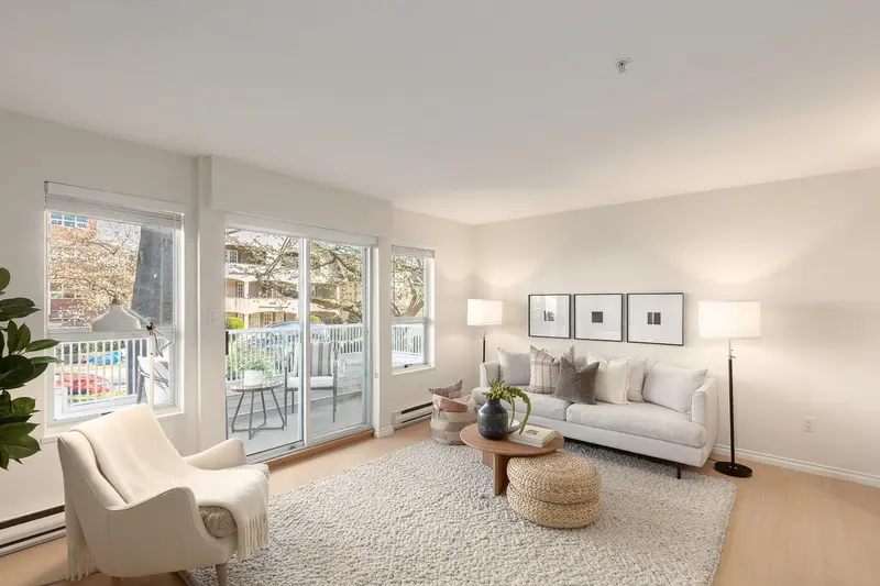 203 876 W 14TH AVENUE - photo 3 of 25