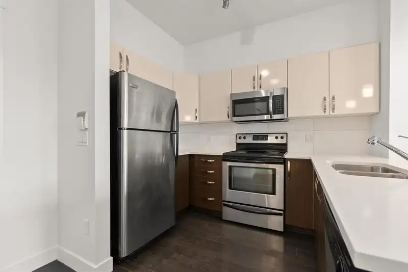 105 13555 GATEWAY DRIVE - photo 3 of 23