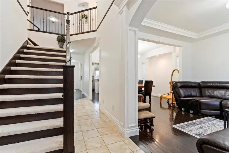 24680 103A AVENUE - photo 4 of 38