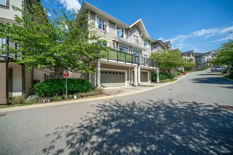 8 3400 DEVONSHIRE AVENUE - photo 2 of 2