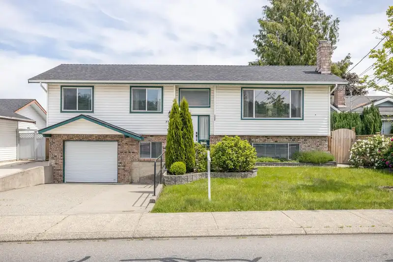 3376 CLEARBROOK ROAD - photo 1 of 21
