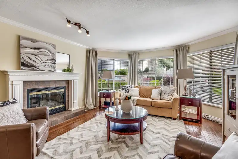12575 231 STREET - photo 4 of 40