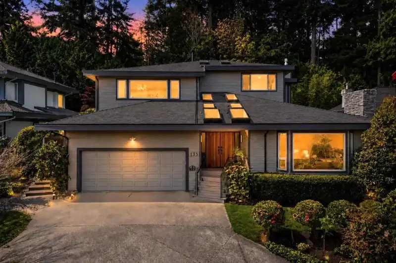 133 WOODLAND DRIVE - photo 1 of 37