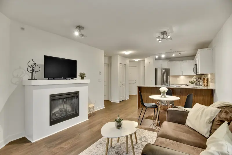 402 8915 202 STREET - photo 2 of 25