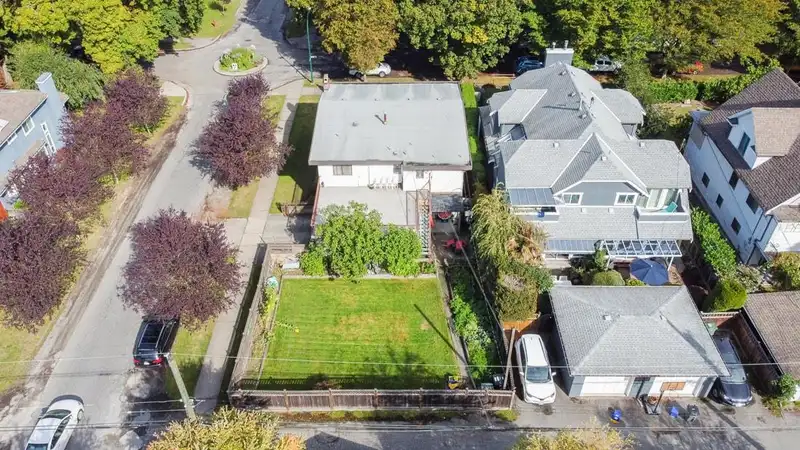 2296 W 14TH AVENUE - photo 2 of 3