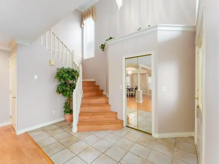 2923 PINETREE CLOSE - photo 2 of 27