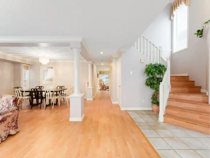 2923 PINETREE CLOSE - photo 3 of 27