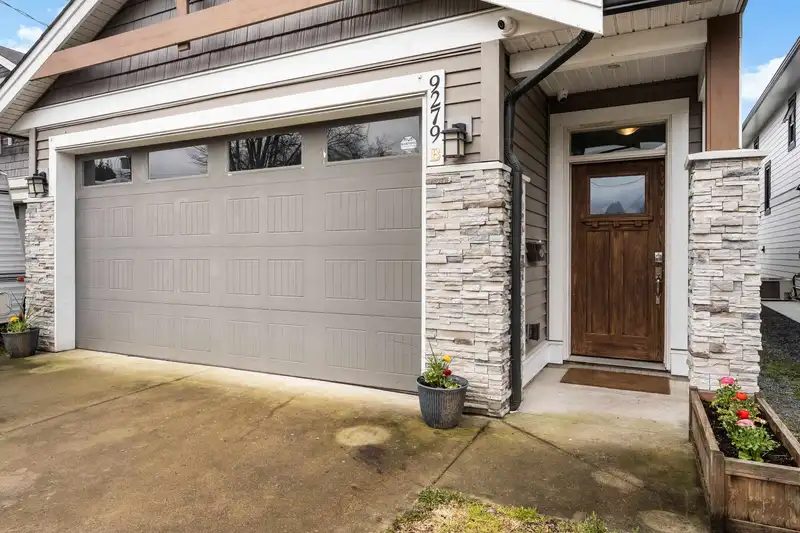 B 9279 CARLETON STREET - photo 3 of 40