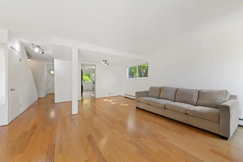 801 555 W 28TH STREET - photo 3 of 27