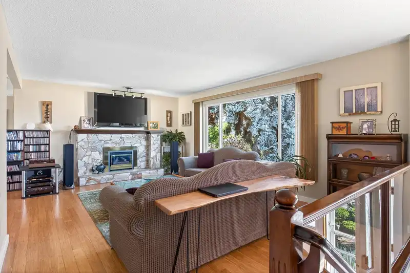 10631 HERMOSA DRIVE - photo 3 of 40