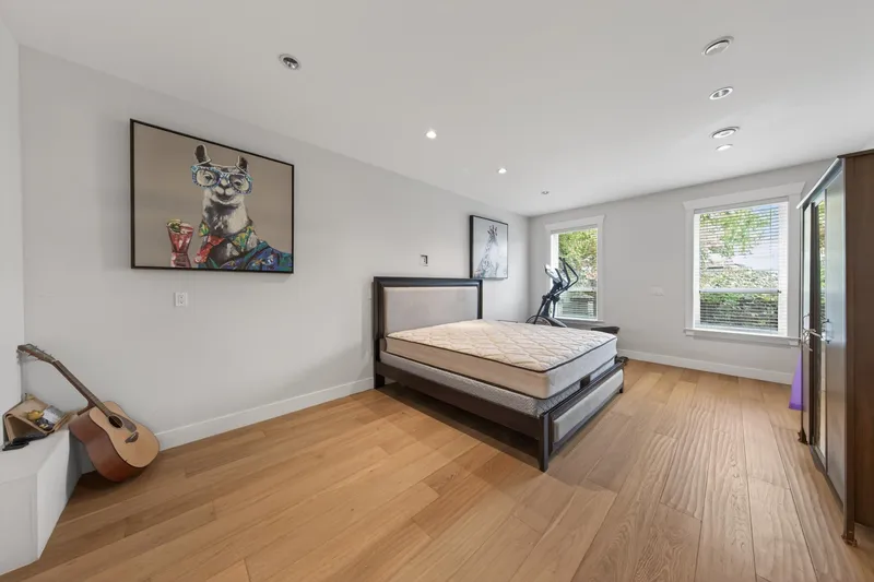 4117 WILLIAMS ROAD - photo 4 of 25