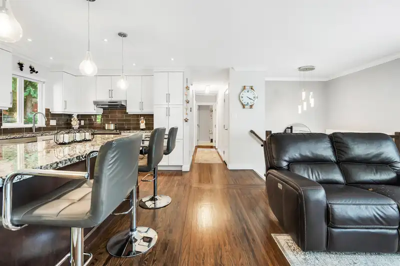 1638 WESTERN DRIVE - photo 4 of 29