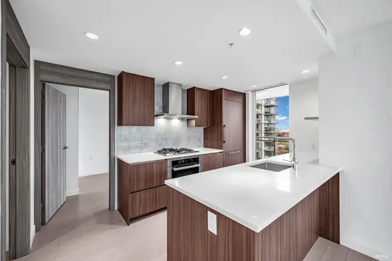 2207 455 SW MARINE DRIVE - photo 3 of 33