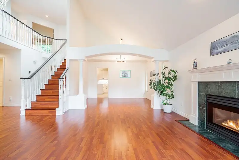 2185 140A STREET - photo 3 of 40