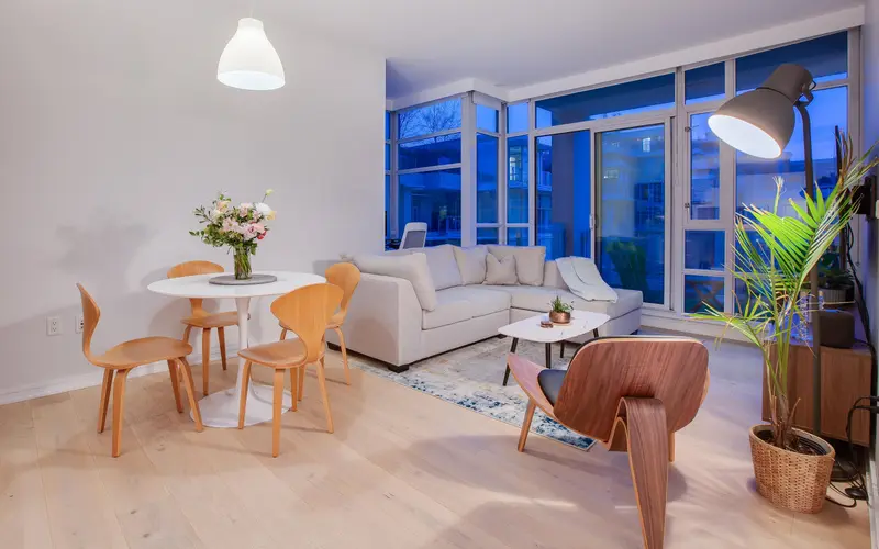 501 1616 COLUMBIA STREET - photo 3 of 25