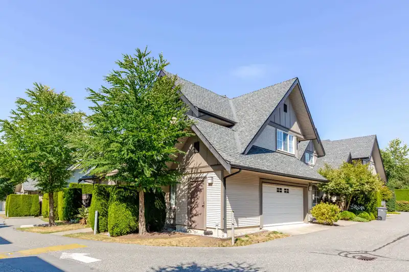 22 2501 161A STREET - photo 2 of 28