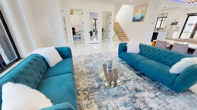 108 E 51ST AVENUE - photo 4 of 23
