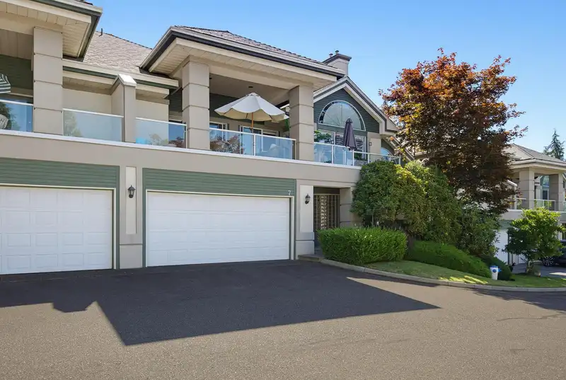7 4001 OLD CLAYBURN ROAD - photo 2 of 40