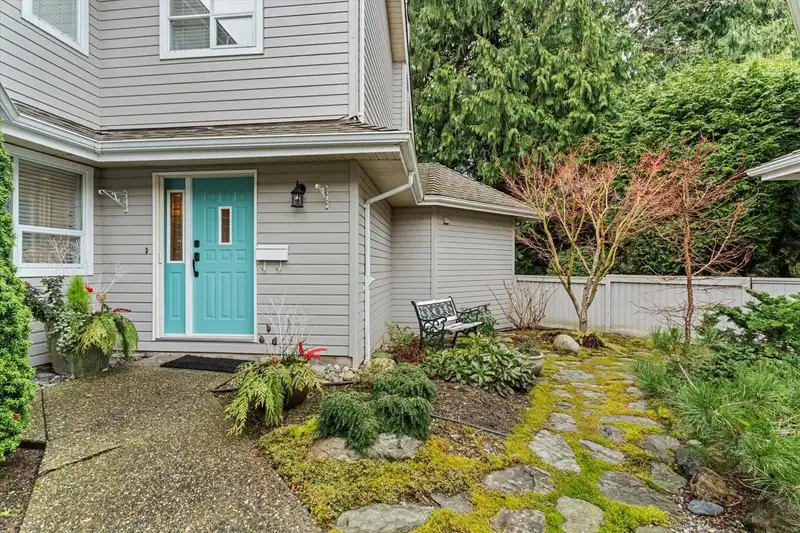 121 16350 14 AVENUE - photo 3 of 40