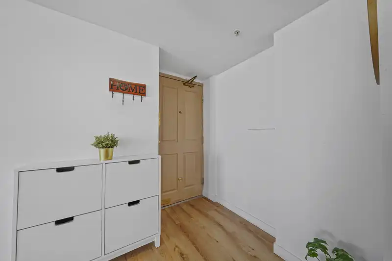 603 10523 UNIVERSITY DRIVE - photo 2 of 23